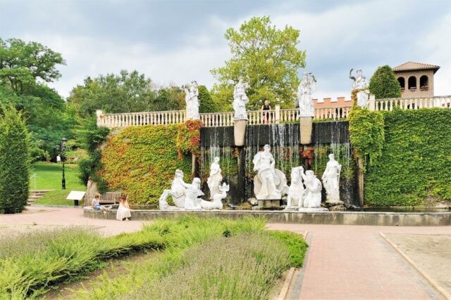 Mondo Verde Limburg; wereldtuinen, attracties, dierenpark en all you can eat restaurant - Reisliefde