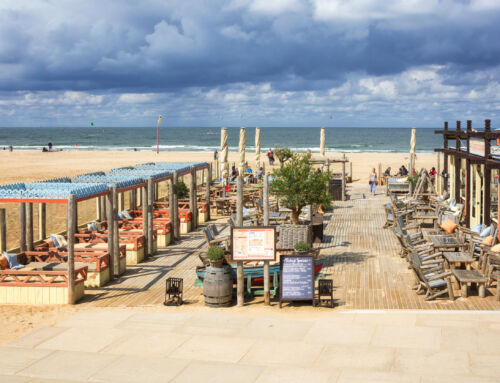 Strandtent met kinderen; de beste en hippe beachclubs aan de Nederlandse kust