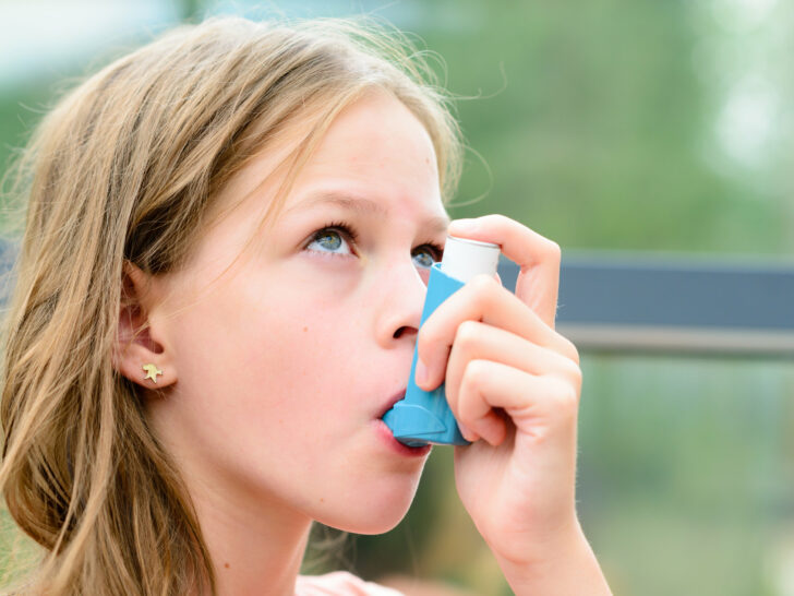 Astma / bronchitis kinderen; tips waar rekening mee houden, hoe herken je astma / hoe weet je of iemand astma heeft / symptomen, wat is kinder astma, soorten astma allergie inspanning dieren, wat te doen bij astma aanval - Mamaliefde.nl