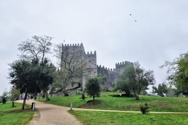 Guimarães; kasteel en Paleis van de Hertogen - Reisliefde