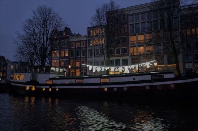 Amsterdam Light Festival rondvaart & wandelroute - Reisliefde
