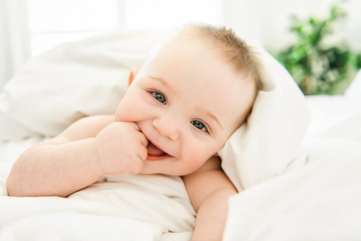 Waarom kan een dekbed gevaarlijk zijn voor baby's en jonge kinderen? - Mamaliefde.nl