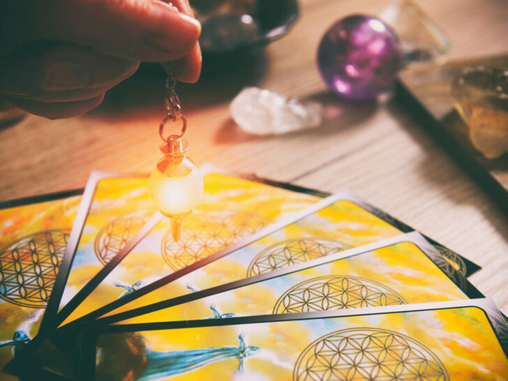 Tarot kaarten leggen; hoe werkt het en kan je liefde voorspellen?