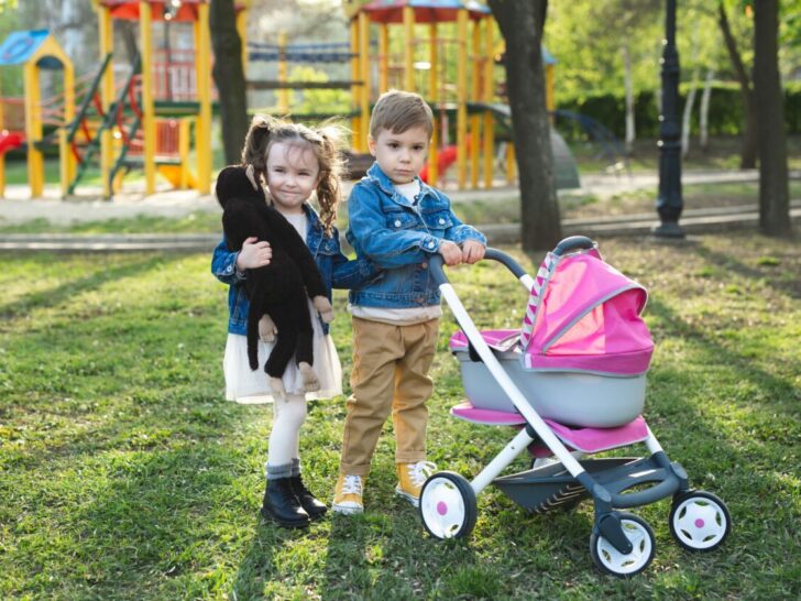 Poppenwagens en buggy’s voor kinderen; van baby born tot tweeling en rieten