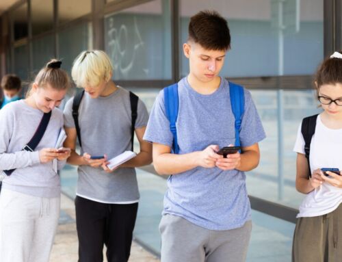 Waarom verbieden telefoon op de middelbare school? 