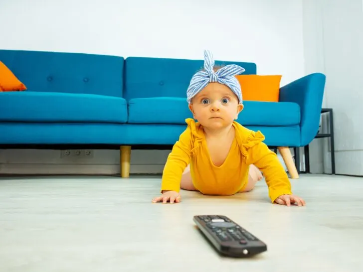 Is tv kijken schadelijk voor baby's? Wat zijn de gevolgen - Mamaliefde.nl