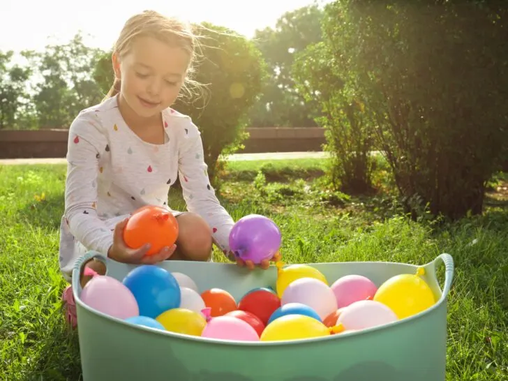 Waterballonnen spelletjes en activiteiten of gevecht voor kinderen en volwassenen - Mamaliefde.nl