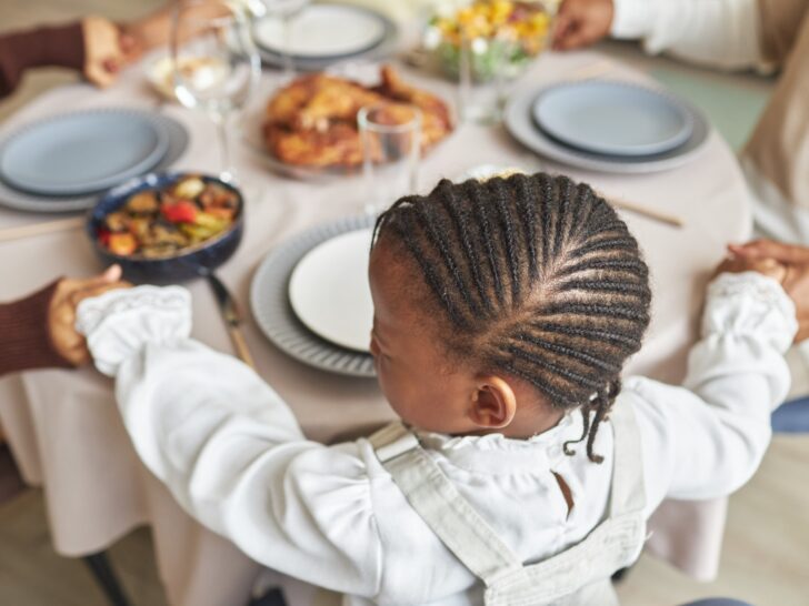 10 Gebedjes voor het eten met kinderen