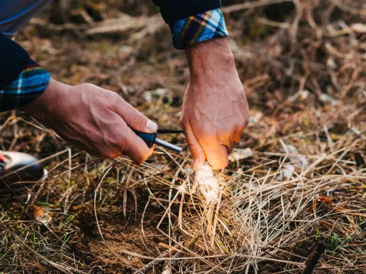 Kampvuur maken; tips en 6 technieken om een vuur op t bouwen